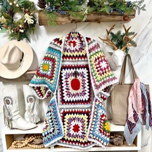 Artisan granny square Cocoon kimono cover up w cabin cottage prairie hippy vibe
